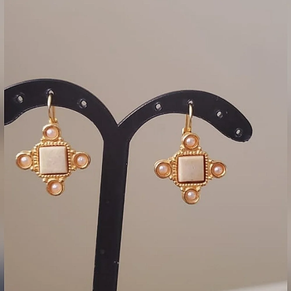 Gold Tone Fashion Earrings. Pearl Studded Signed Drop SlingBack Earrings . 🌴